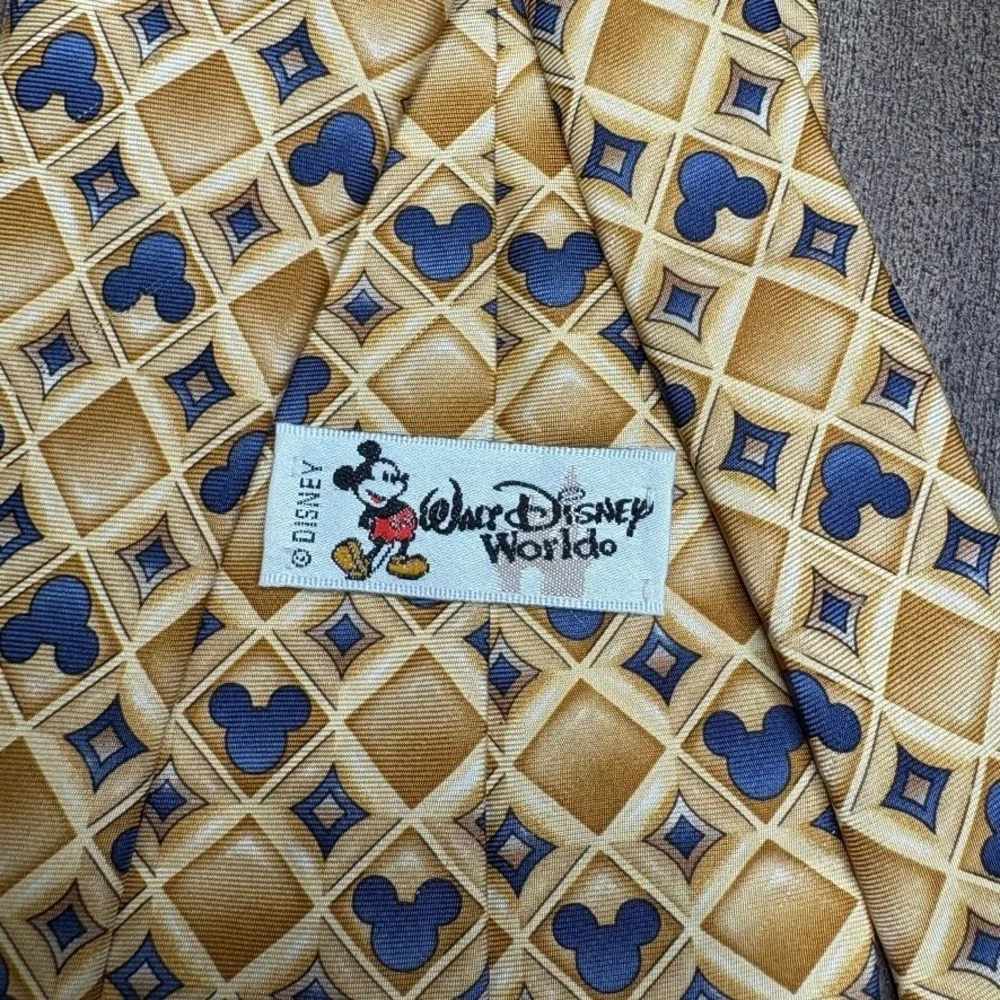 Vintage Walt Disney World Tie 100% Silk Mickey Mouse Made in USA‎ Gold Blue